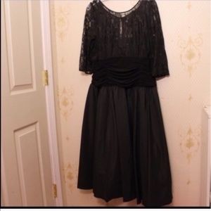 SLNY (David's Bridal) Size 16W